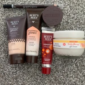 Burts bees makeup bundle